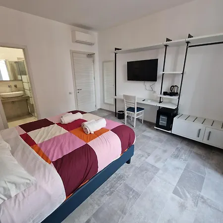 Relux Pretoria Rooms